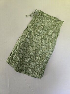 Flyshacker Green Floral Shorts Size 10